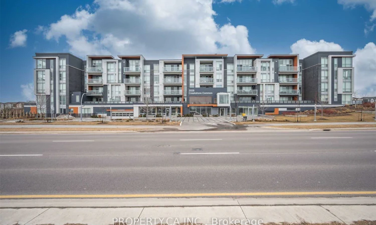 205-3028 Creekshore Common