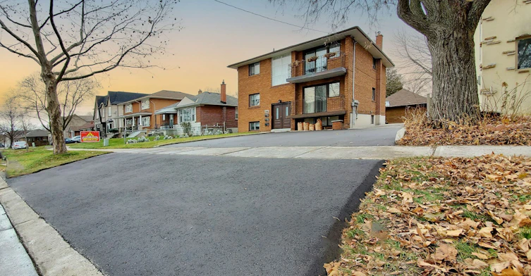 3-246 Delta Street, Toronto, ON, M8W 4E9