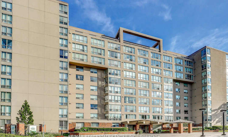 PH3-1110 Walden Circle