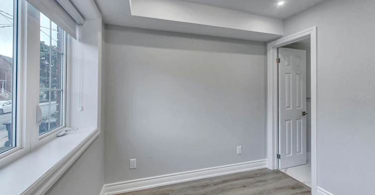 Apt #1-115 Wallace Avenue, Toronto, ON, M6H 1T8 - 12