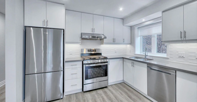 Apt #1-115 Wallace Avenue, Toronto, ON, M6H 1T8 - 3