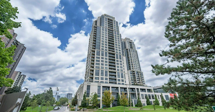 212-6 Eva Road, Toronto, ON, M9C 0B1