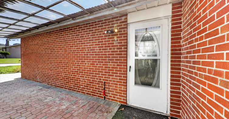 18 Demarco Boulevard, Toronto, ON, M6L 2W1 - 9
