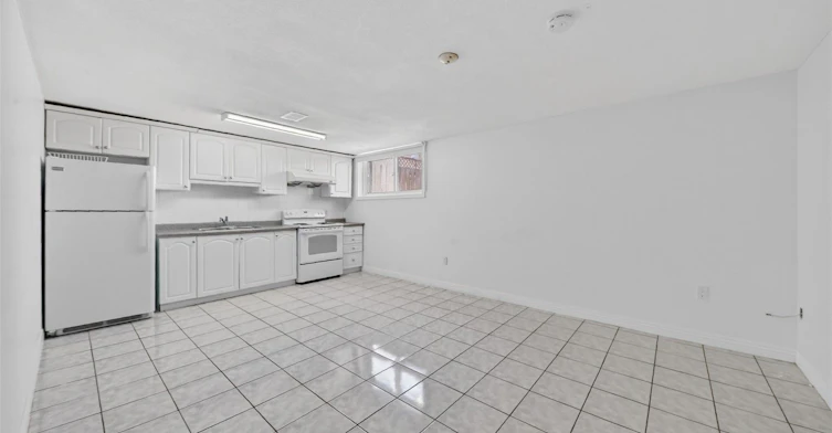 18 Demarco Boulevard, Toronto, ON, M6L 2W1 - 30