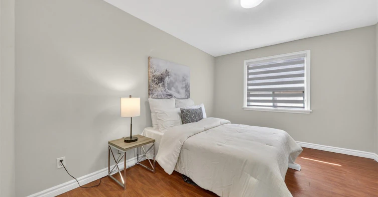 18 Demarco Boulevard, Toronto, ON, M6L 2W1 - 19