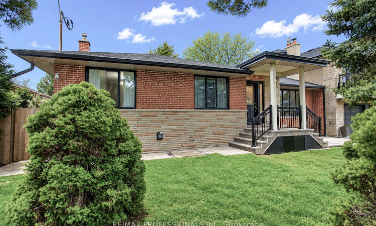 40 Cowley Avenue