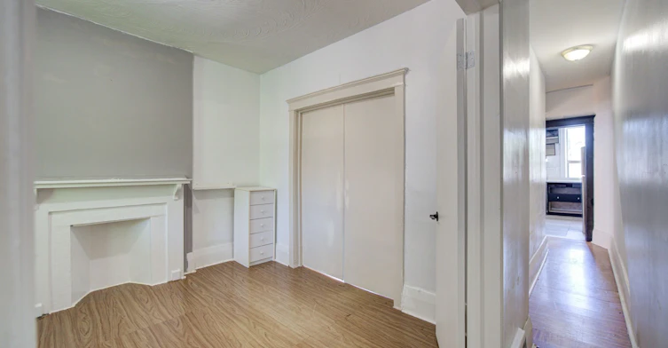 Main & BSMT-19 Armstrong Avenue, Toronto, ON, M6H 1V9 - 3