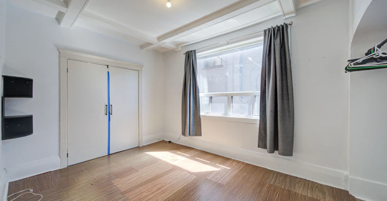Main & BSMT-19 Armstrong Avenue, Toronto, ON, M6H 1V9 - 7