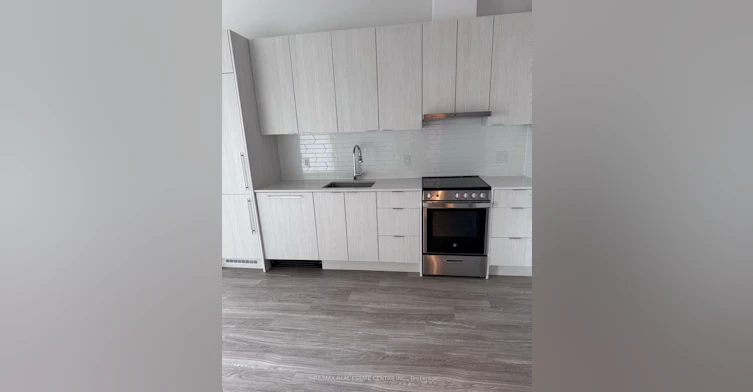502-430 Square One Drive, Mississauga, ON, L5B 0L6 - 2