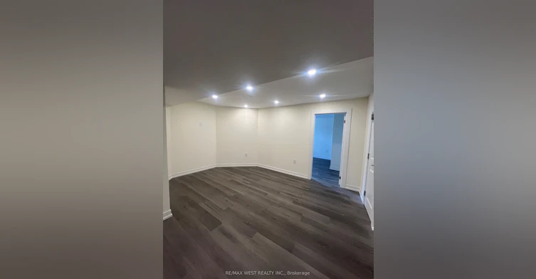 4 Lafleur Court, Brampton, ON, L6Y 3L8 - 3