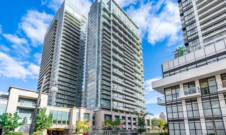 208-155 Legion Road N