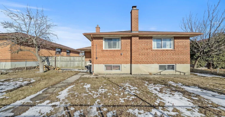 47 Wheelwright Crescent, Toronto, ON, M3N 1V2 - 12