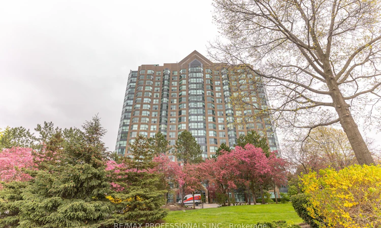 702-2177 Burnhamthorpe Road W