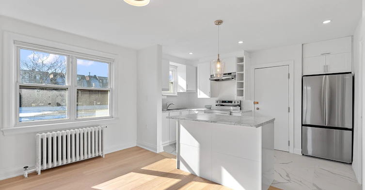 Upper-308 Jane Street, Toronto, ON, M6S 3Z4 - 7