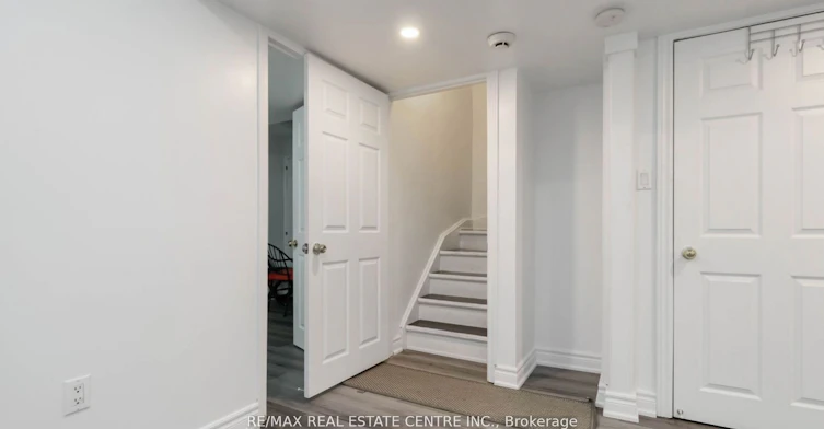 BASEMENT-5438 Tenth Line W, Mississauga, ON, L5M 0G5 - 4