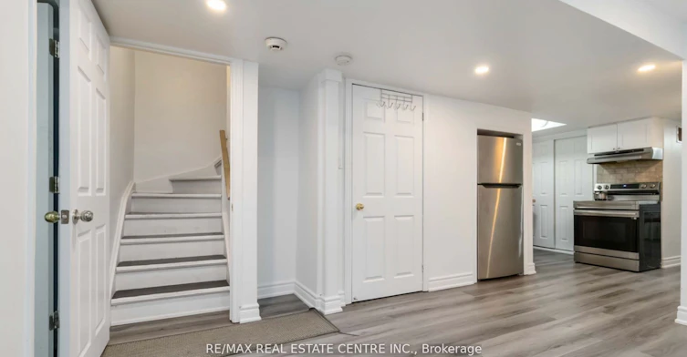 BASEMENT-5438 Tenth Line W, Mississauga, ON, L5M 0G5 - 3