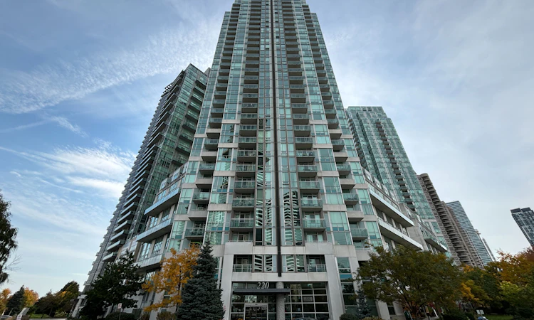2110-220 Burnhamthorpe Road W