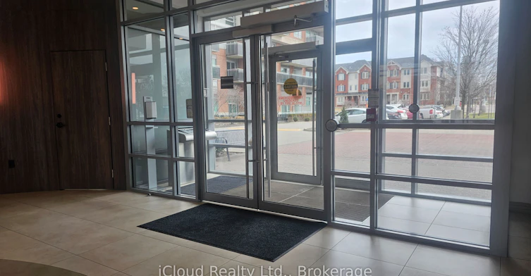 2001-215 Queen Street E, Brampton, ON, L4W 0A9 - 8