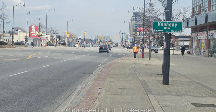 2001-215 Queen Street E, Brampton, ON, L4W 0A9 - 3