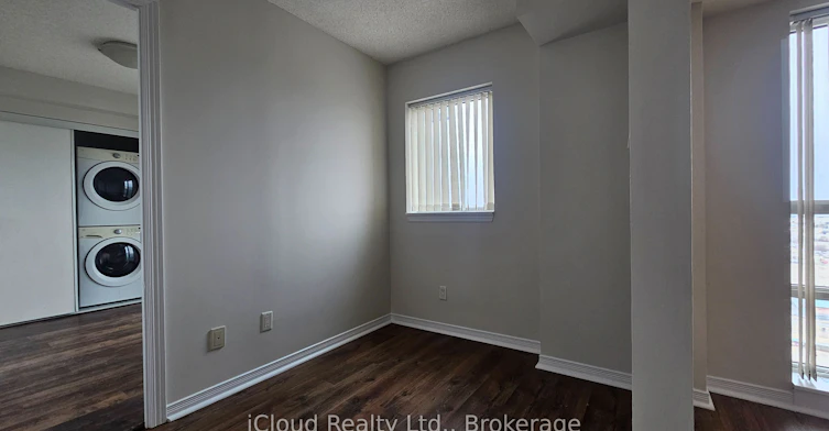 2001-215 Queen Street E, Brampton, ON, L4W 0A9 - 27