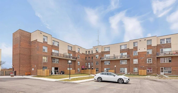103-1055A Forestwood (G) Drive, Mississauga, ON, L5C 2T8 - 3