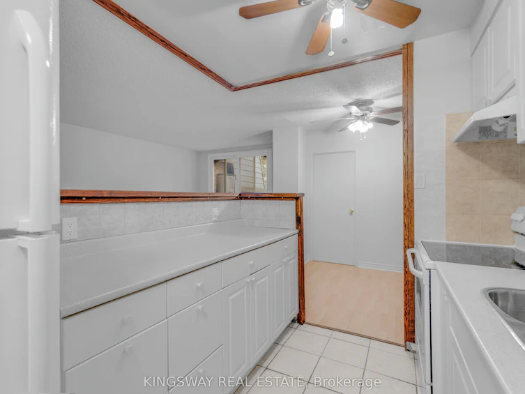 347-1395 Williamsport Drive, Mississauga, ON, L4X 2T4 - 17