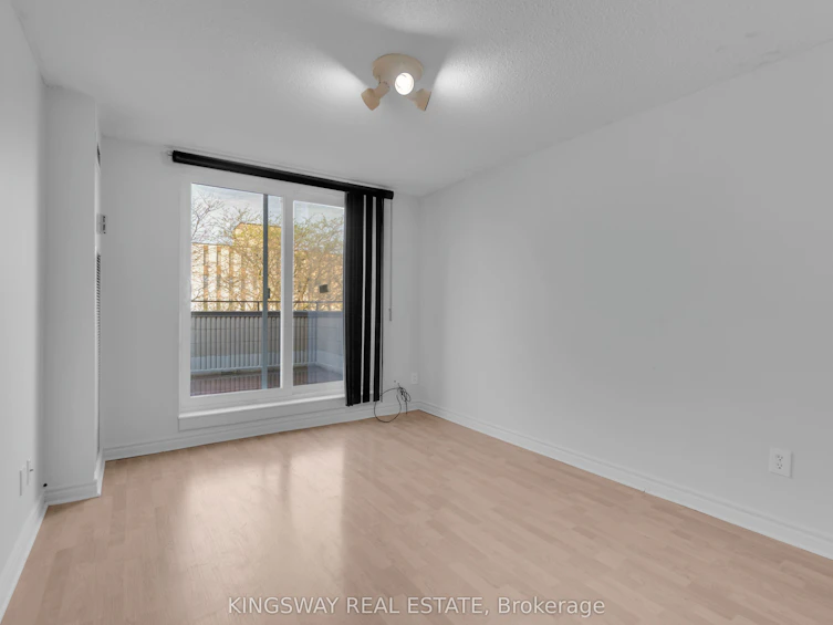 347-1395 Williamsport Drive, Mississauga, ON, L4X 2T4 - 30