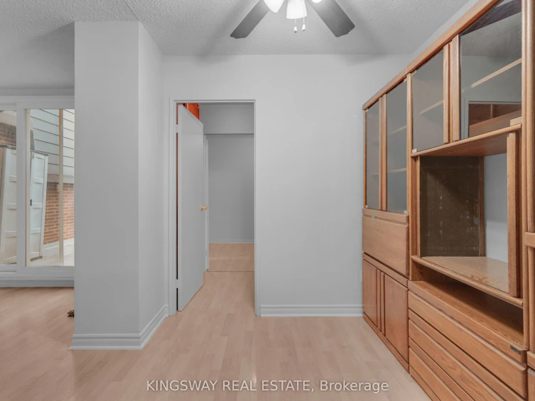 347-1395 Williamsport Drive, Mississauga, ON, L4X 2T4 - 19