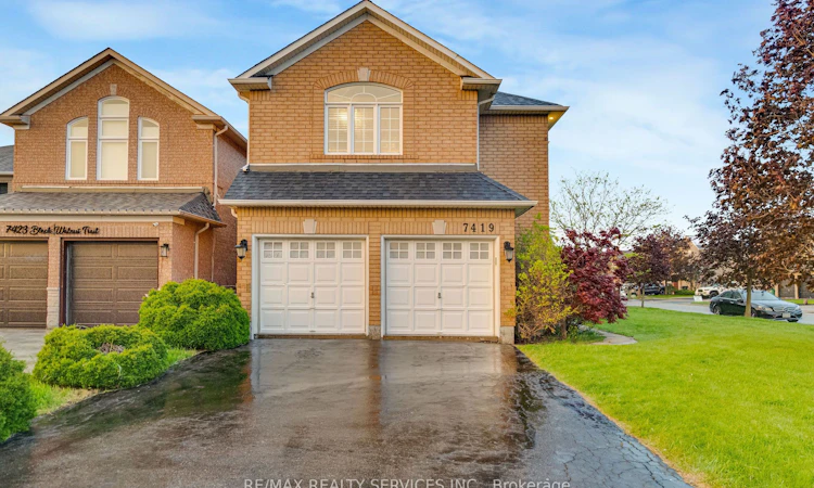 7419 Black Walnut Trail