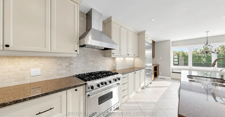 26 Abilene Drive, Toronto, ON, M9A 2M8 - 18