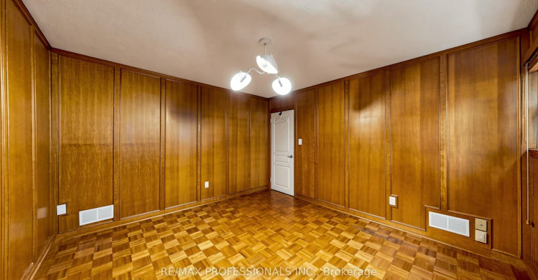 26 Abilene Drive, Toronto, ON, M9A 2M8 - 37