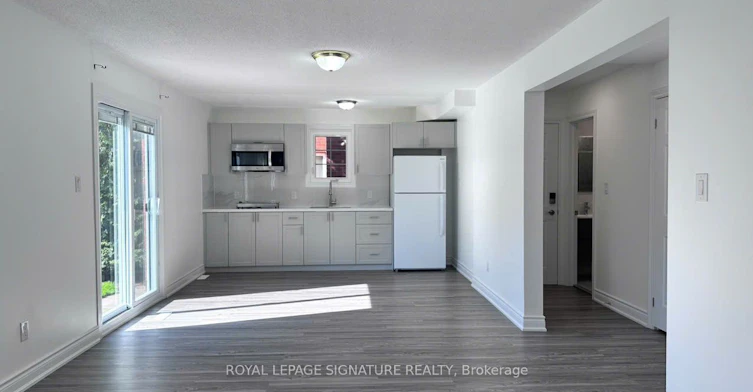 Walkout Basement 3-3137 Sunnyhill Drive, Mississauga, ON, L4X 2K5 - 4