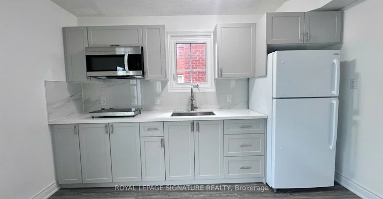 Walkout Basement 3-3137 Sunnyhill Drive, Mississauga, ON, L4X 2K5 - 6