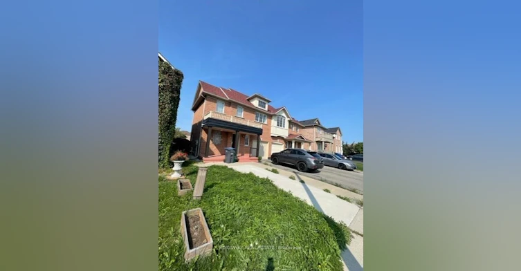 8 Blue Whale Boulevard, Brampton, ON, L6R 2R4 - 3