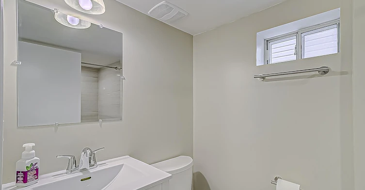 BSMT-554 Caledonia Road, Toronto, ON, M6E 4V4 - 7