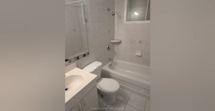 7084 Minotola Avenue, Mississauga, ON, L4T 2S8 - 8