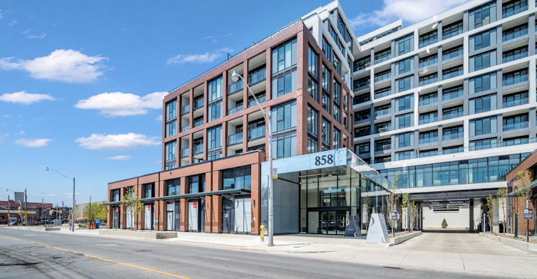 409-858 Dupont Street, Toronto, ON, M6G 0C1