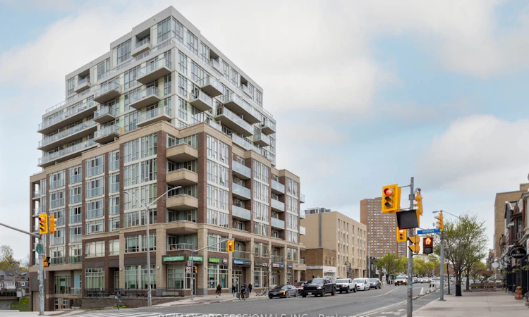 410-1638 Bloor Street W