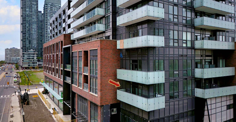 426-430 Square One Drive, Mississauga, ON, L5B 0L6 - 8