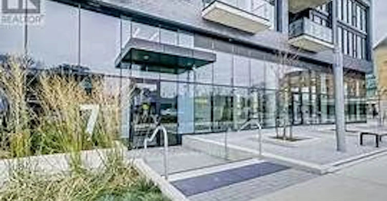 302-7 Smith Crescent, Toronto, ON, M8Z 0G3 - 2