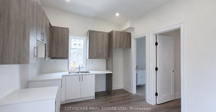 301-15 Sanagan Road, Toronto, ON, M9V 1R7 - 3