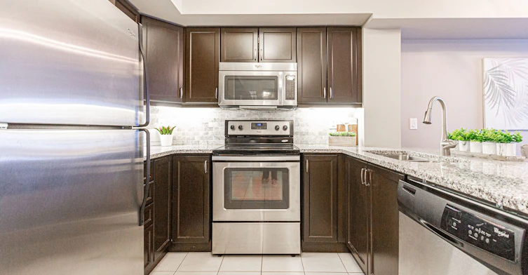 211-1045 Nadalin Heights, Milton, ON, L9T 8R5 - 10