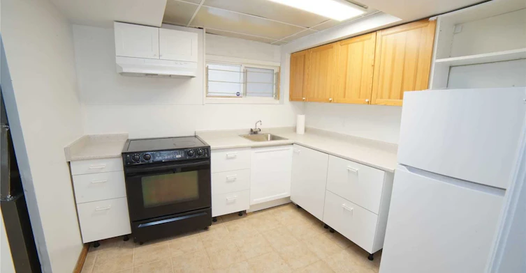 8 Dalzell Avenue, Brampton, ON, L6Z 2C5 - 8