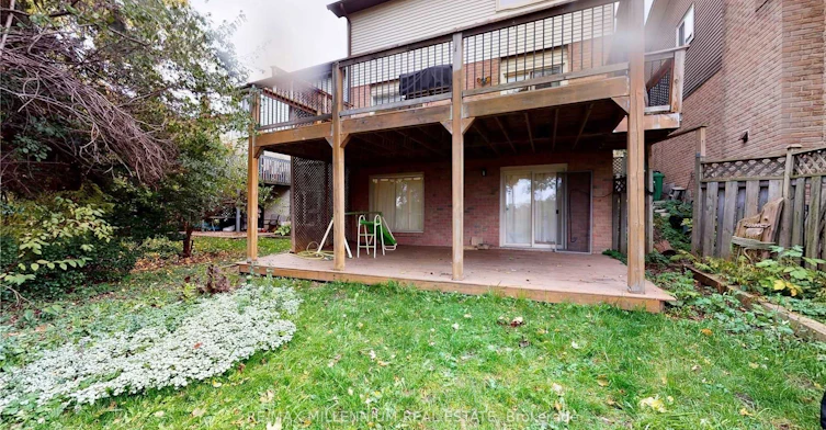 8 Dalzell Avenue, Brampton, ON, L6Z 2C5 - 3