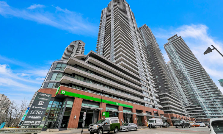 PH08-2212 Lake Shore Boulevard W
