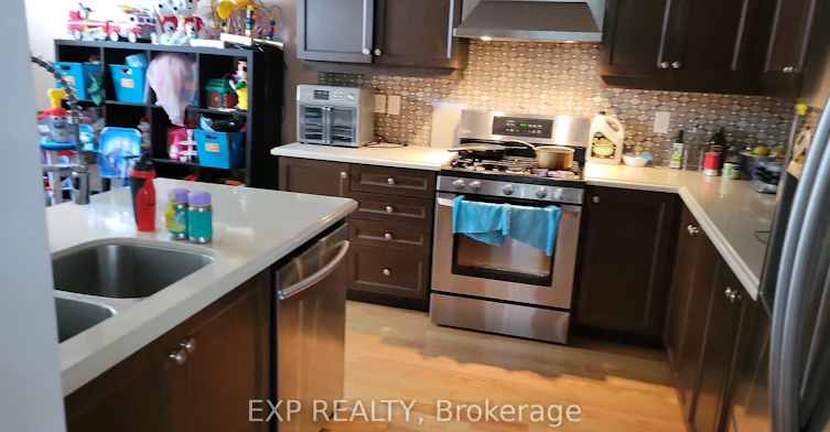 17 Yardmaster Drive, Brampton, ON, L7A 3Z9 - 8