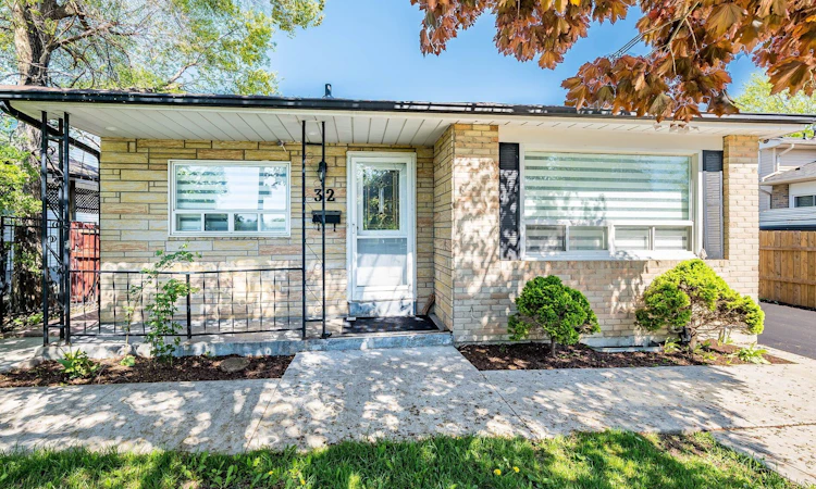 32 Madoc Drive