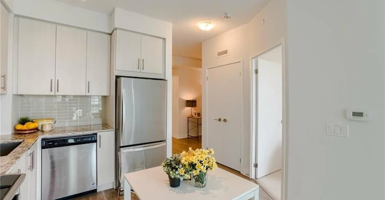 1005-4085 Parkside Village Drive, Mississauga, ON, L5B 0K9 - 9