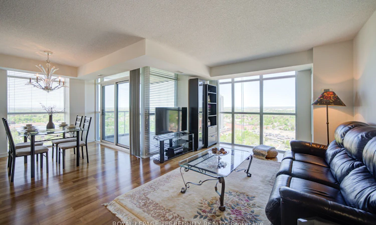 2311-9 George Street N