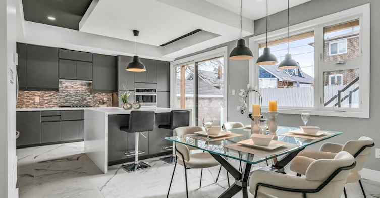 53 Buttonwood Avenue, Toronto, ON, M6M 2H9 - 6